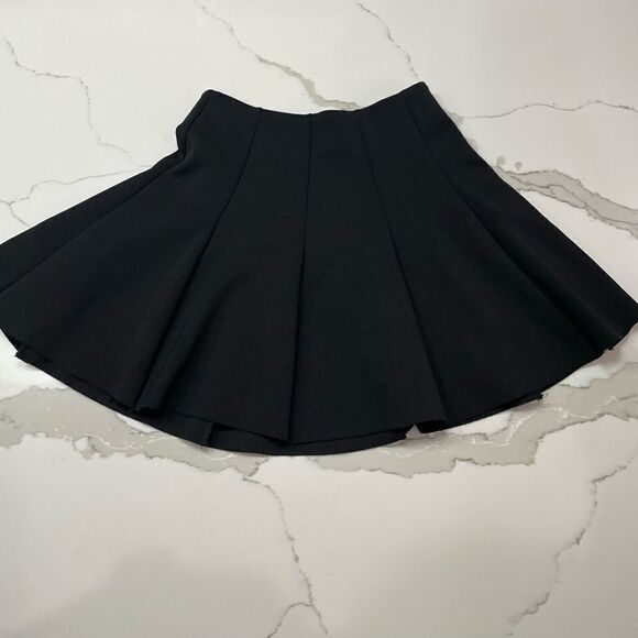 TopShop pleated skirt  - Picture 2 of 4